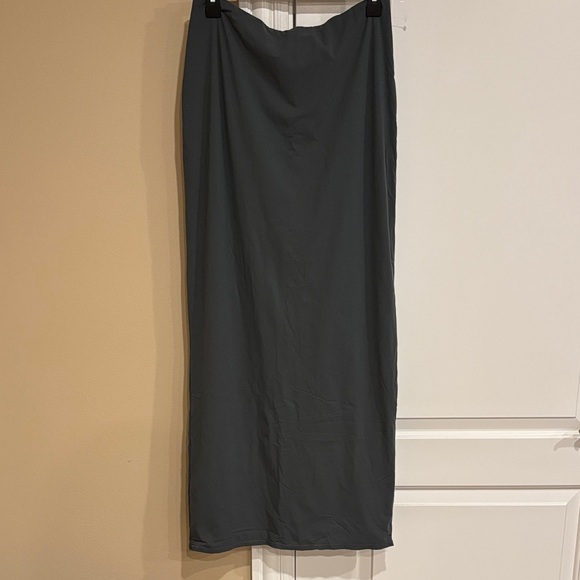 Skims Swim Long Tube Skirt Cover Up. Size XL. NWOT. - Picture 5 of 9